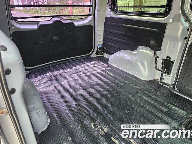 Hyundai Grand Starex Van 3-Seater Smart 2021 — фото 15