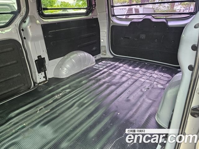 Hyundai Grand Starex Van 3-Seater Smart 2021 — фото 16