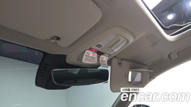 Volvo XC40 B4 Ultra Bright 2025 — фото 24