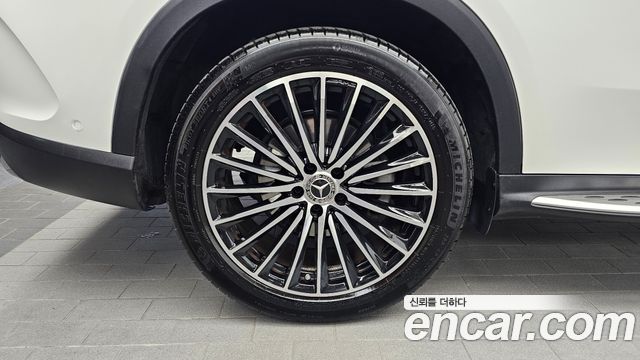 Mercedes-Benz GLC-Class (X254) GLC300 4MATIC AMG Line 2024 — фото 5