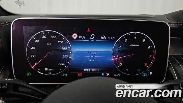 Mercedes-Benz GLC-Class (X254) GLC300 4MATIC AMG Line 2024 — фото 8