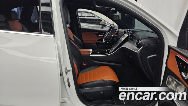 Mercedes-Benz GLC-Class (X254) GLC300 4MATIC AMG Line 2024 — фото 15