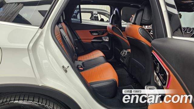 Mercedes-Benz GLC-Class (X254) GLC300 4MATIC AMG Line 2024 — фото 16