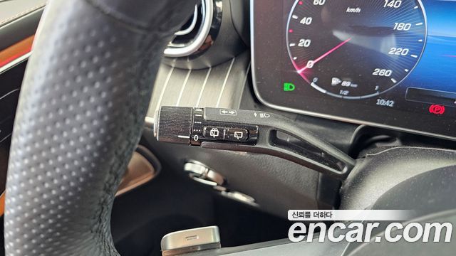 Mercedes-Benz GLC-Class (X254) GLC300 4MATIC AMG Line 2024 — фото 36