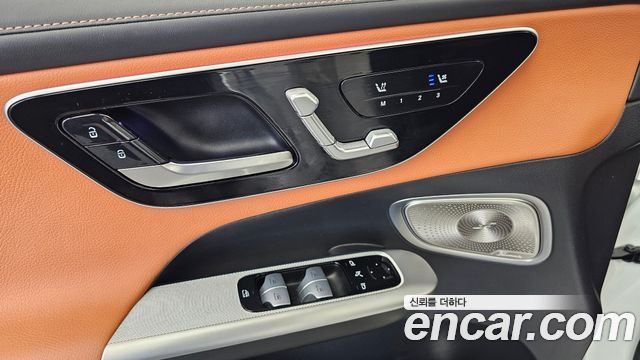 Mercedes-Benz GLC-Class (X254) GLC300 4MATIC AMG Line 2024 — фото 39