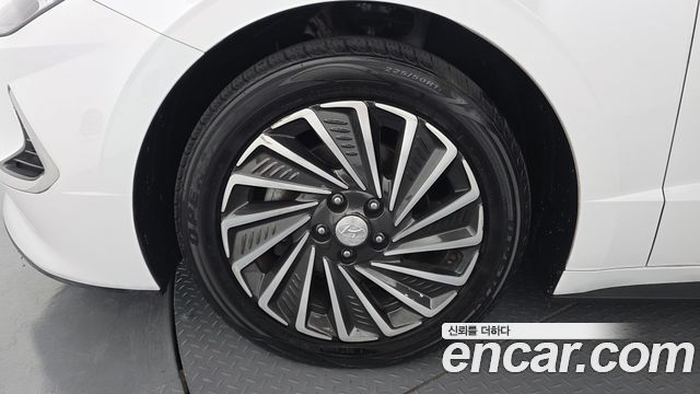 Hyundai Sonata Hybrid (DN8) Premium Plus 2023 — фото 5