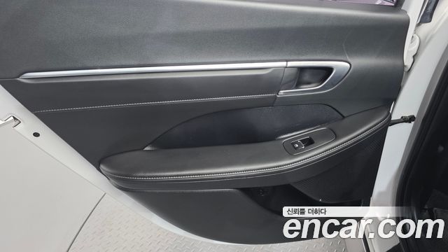 Hyundai Sonata Hybrid (DN8) Premium Plus 2023 — фото 31