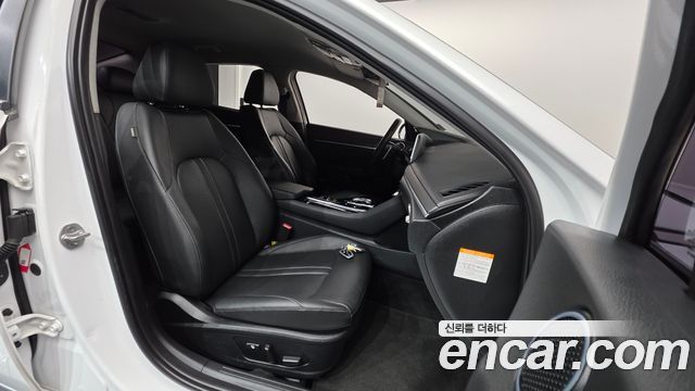 Hyundai Sonata Hybrid (DN8) Premium Plus 2023 — фото 32