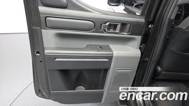 Kia Tasman 2.5T Gasoline 2WD Dynamic 2026 — фото 25