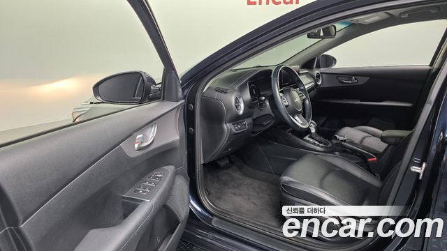 Kia K3 (II) 1.6 Prestige 2022 — фото 10
