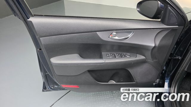 Kia K3 (II) 1.6 Prestige 2022 — фото 24