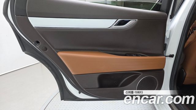 Genesis G80 (RG3) Gasoline 2.5 Turbo AWD 2022 — фото 25