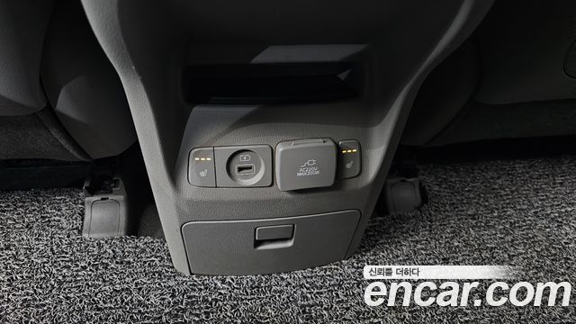 Kia Carnival 9-Seater Noblesse 2019 — фото 19