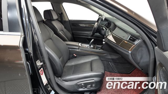 BMW 7 Series (F01) 740Li 2013 — фото 11