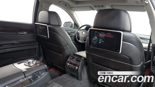 BMW 7 Series (F01) 740Li 2013 — фото 19