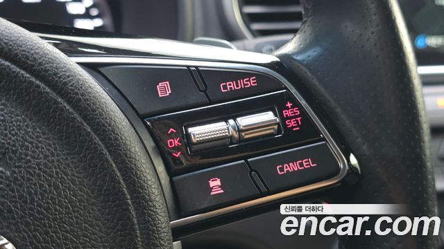 Kia Sportage The Bold Diesel 2.0 2WD Prestige 2019 — фото 16