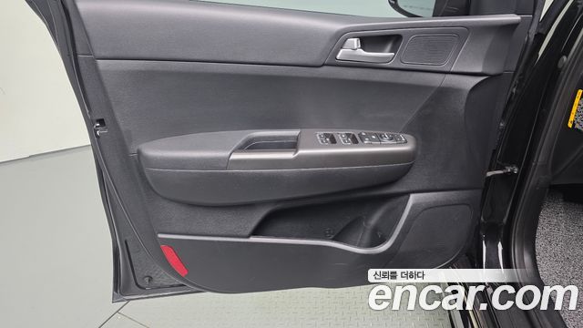 Kia Sportage The Bold Diesel 2.0 2WD Prestige 2019 — фото 24