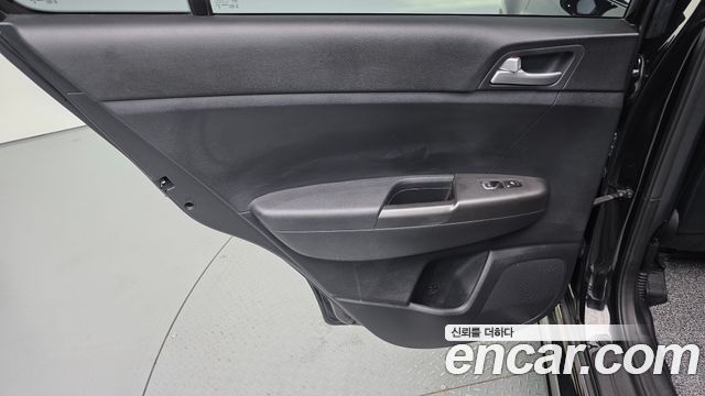 Kia Sportage The Bold Diesel 2.0 2WD Prestige 2019 — фото 25