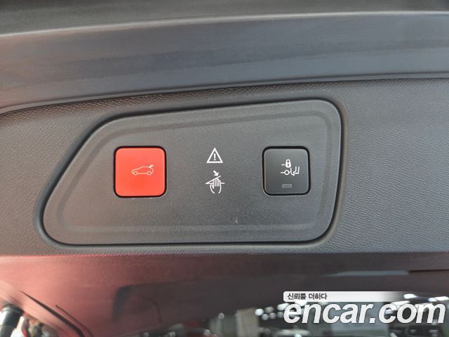 Peugeot 3008 (II) 1.6 BlueHDi GT Line 2018 — фото 24
