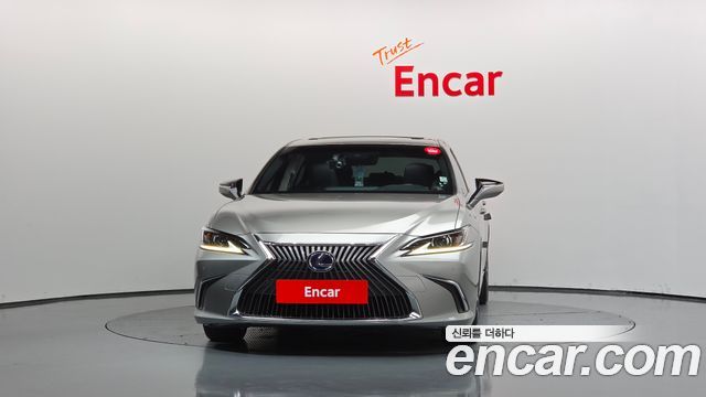 Lexus ES300h (VII) Luxury 2019 — фото 3