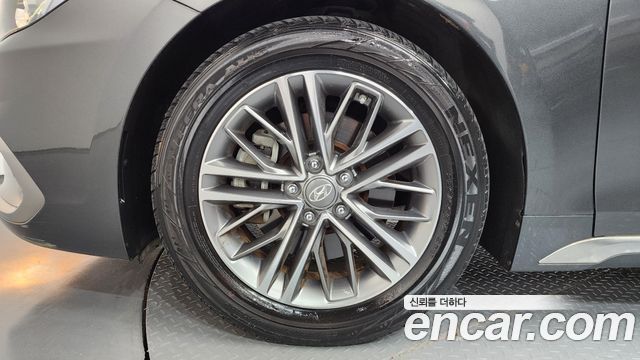 Hyundai Grandeur (IG) 2.4 Premium 2019 — фото 5