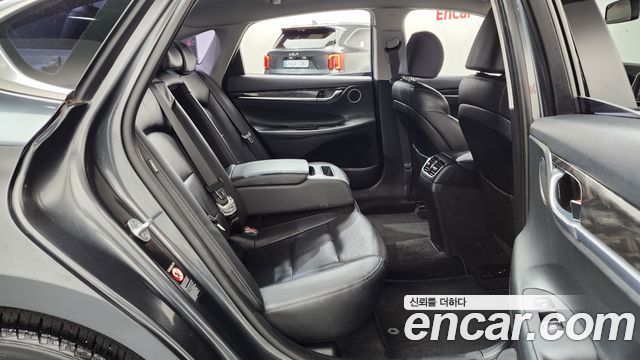 Hyundai Grandeur (IG) 2.4 Premium 2019 — фото 11