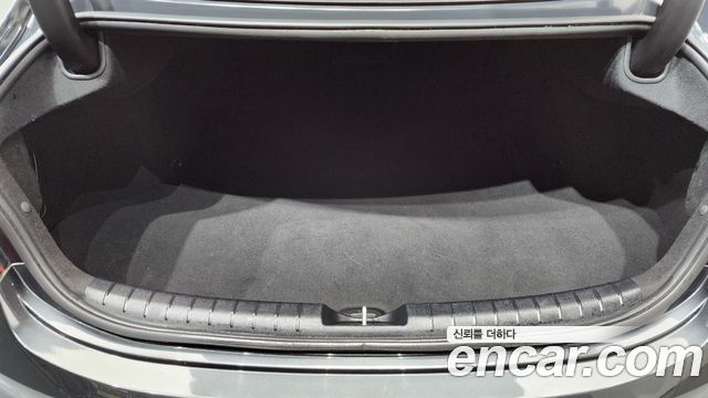 Hyundai Grandeur (IG) 2.4 Premium 2019 — фото 20