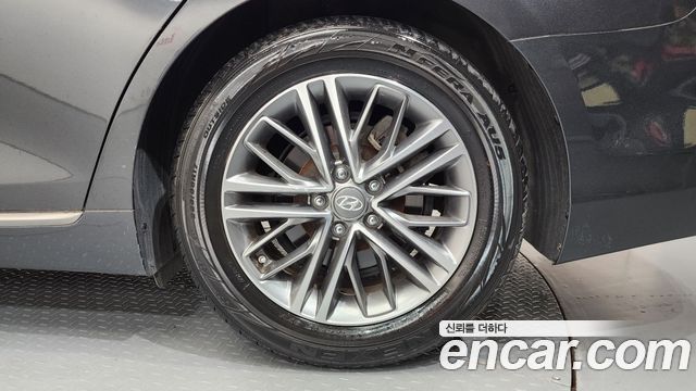 Hyundai Grandeur (IG) 2.4 Premium 2019 — фото 21