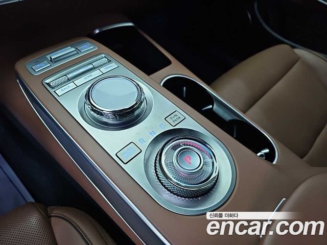 Genesis GV70 2.5T Gasoline 2WD 2021 — фото 8