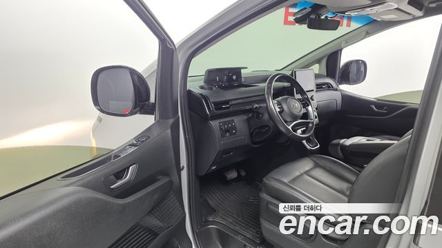 Hyundai Staria Tourer 11-Seater Modern 2023 — фото 10