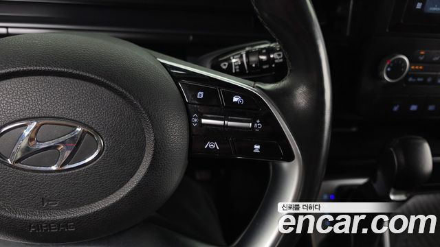 Hyundai Staria Tourer 11-Seater Modern 2023 — фото 18