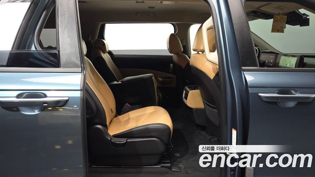 Kia Carnival (IV) Diesel 11-Seater Prestige 2023 — фото 12