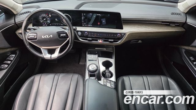 Kia K8 2.5 Gasoline 2WD Noblesse 2022 — фото 7