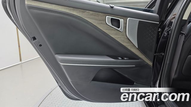 Kia K8 2.5 Gasoline 2WD Noblesse 2022 — фото 25