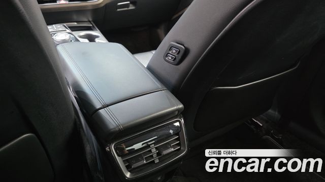 Kia K8 2.5 Gasoline 2WD Noblesse 2022 — фото 27