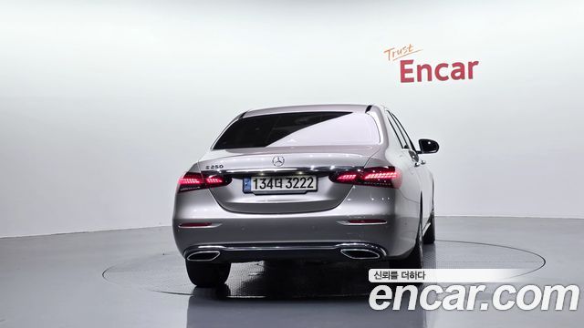Mercedes-Benz E-Class (W213) E250 Avantgarde 2021 — фото 4