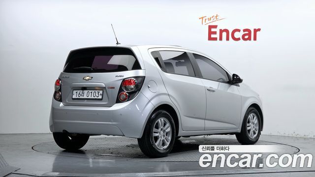 Chevrolet Aveo Hatchback 1.4 Turbo LS Standard 2016 — фото 2