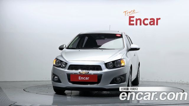 Chevrolet Aveo Hatchback 1.4 Turbo LS Standard 2016 — фото 3