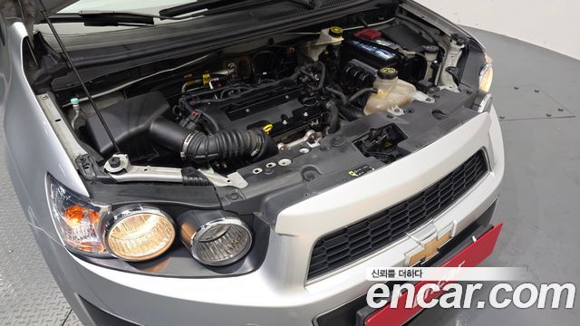 Chevrolet Aveo Hatchback 1.4 Turbo LS Standard 2016 — фото 6