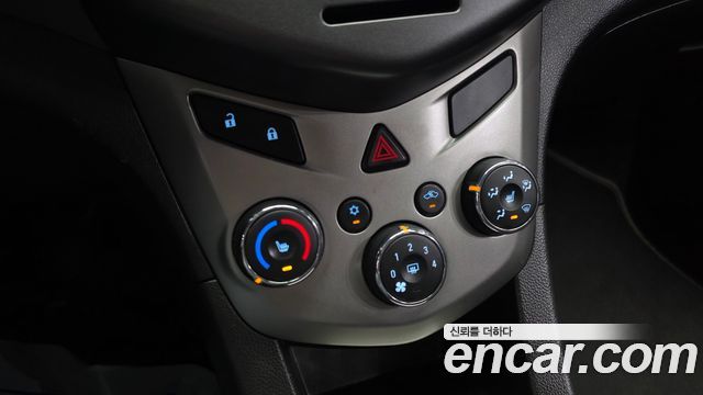 Chevrolet Aveo Hatchback 1.4 Turbo LS Standard 2016 — фото 15