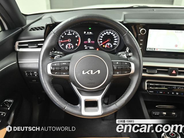 Kia K5 (III) 2.0 Prestige 2023 — фото 19