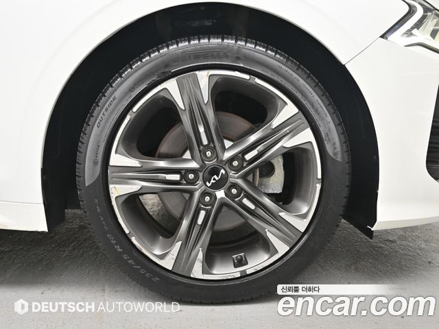 Kia K5 (III) 2.0 Prestige 2023 — фото 21