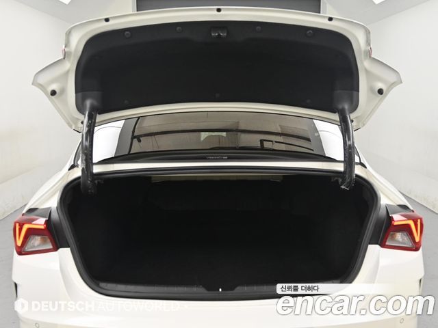 Kia K5 (III) 2.0 Prestige 2023 — фото 23