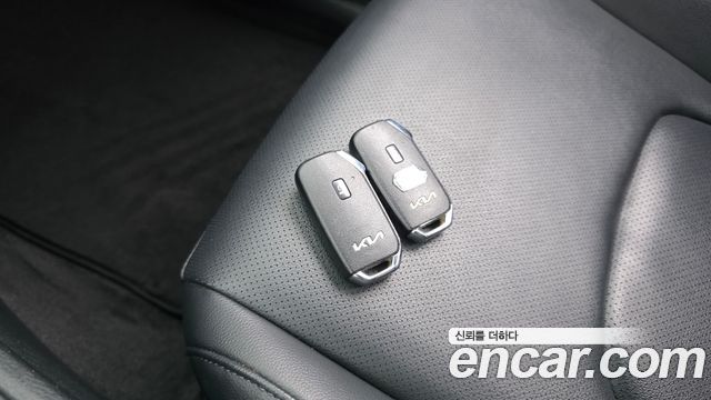 Kia Sportage (V) Gasoline 1.6 Turbo 2WD Prestige 2022 — фото 19