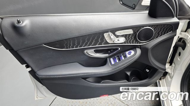 Mercedes-Benz C-Class (W205) C220 d Avantgarde 2019 — фото 24
