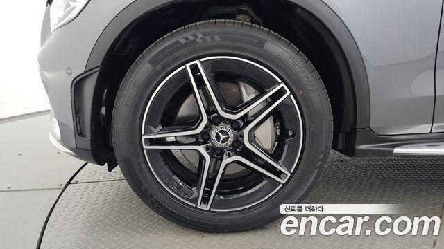Mercedes-Benz GLC-Class (X253) GLC300 4MATIC 2022 — фото 5