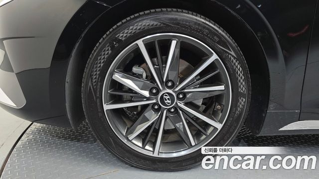 Hyundai Grandeur (IG) 2.5 Le Blanc 2023 — фото 5