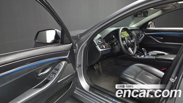 BMW 5 Series (F10) 520d 2015 — фото 10