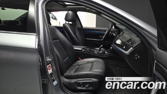 BMW 5 Series (F10) 520d 2015 — фото 11