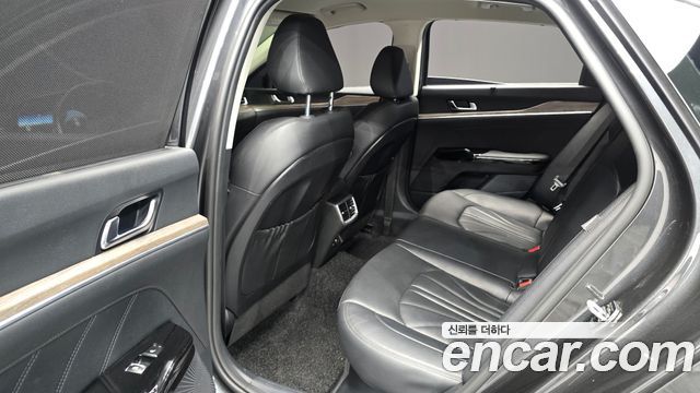 Kia K5 Hybrid (III) Signature 2022 — фото 11